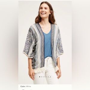 One size Anthropologie roffe kimono cardigan top blue white print paisley tassle